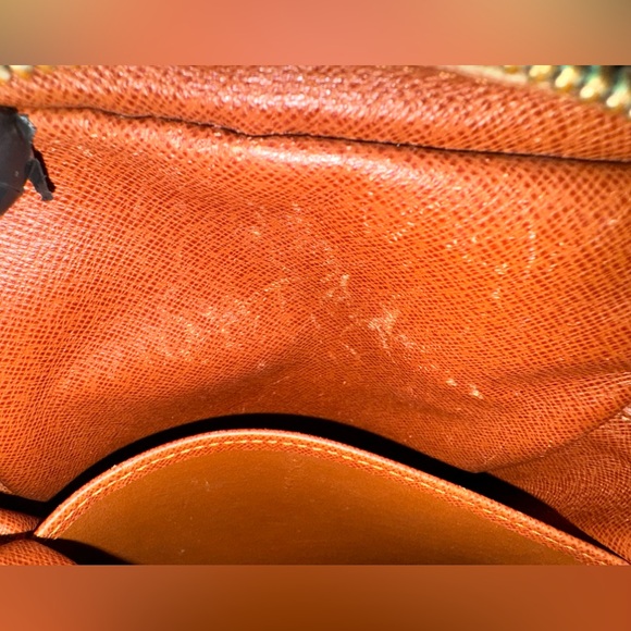 LOUIS VUITTON Amazone Monogram Crossbody Shoulder Bag - Picture 7 of 15